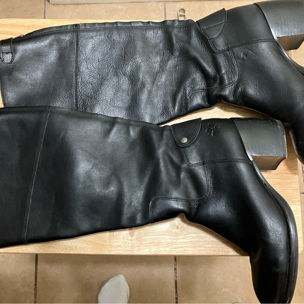 Patricia Nash Woman’s Wide Calf Black